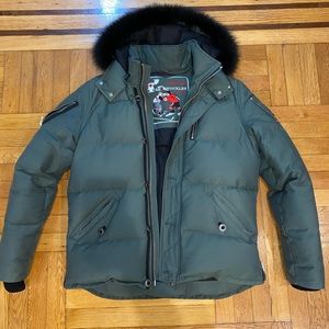 Moose knuckles men’s jacket 3q in oceanic with black fur